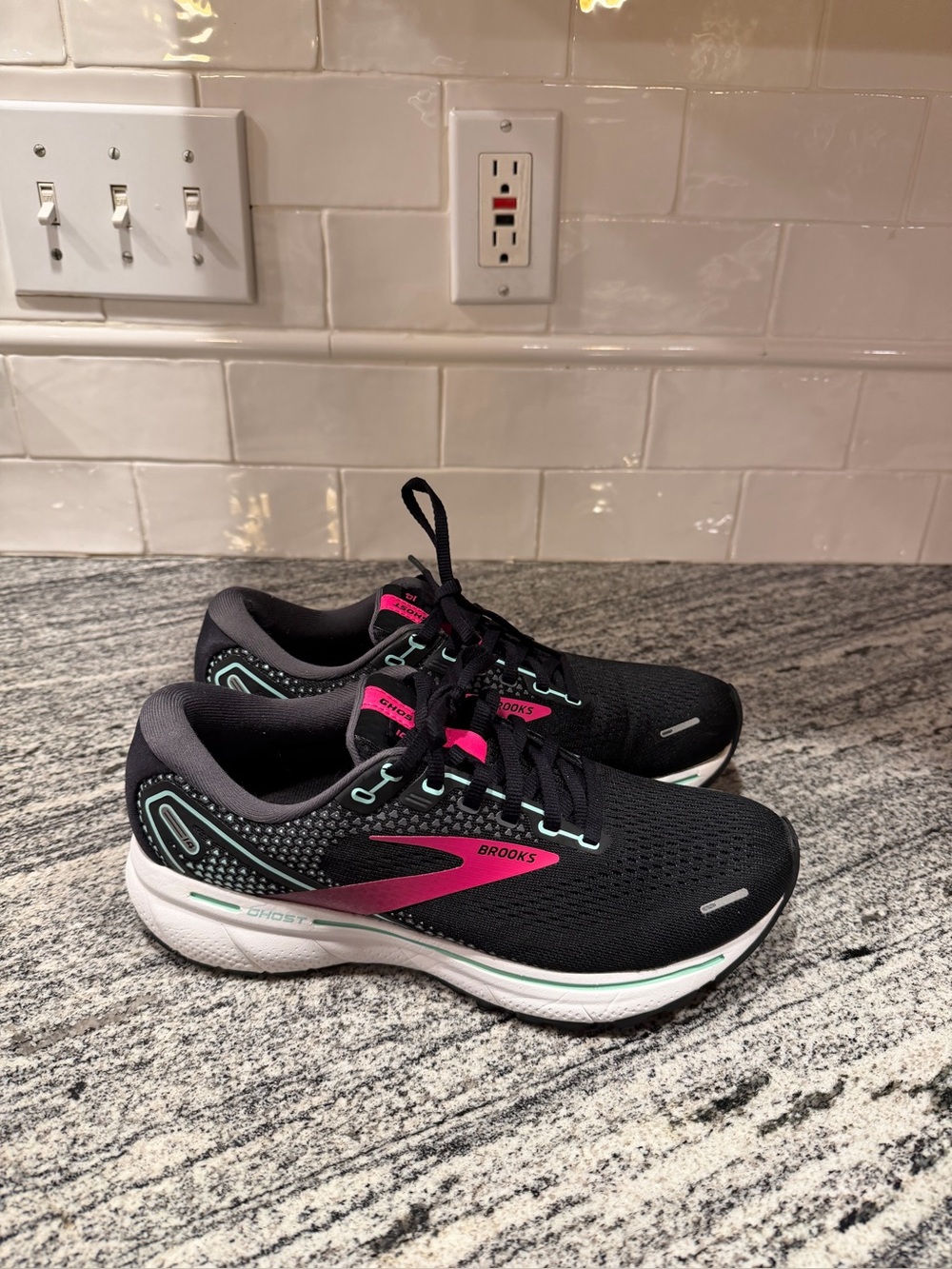 Women’s Brooks Ghost 14 Size 8.5